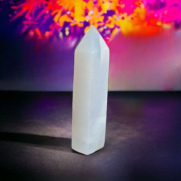 Milk Quartz Crystal Tower Meditation‎ Stone (#2) - Picture 1 of 11